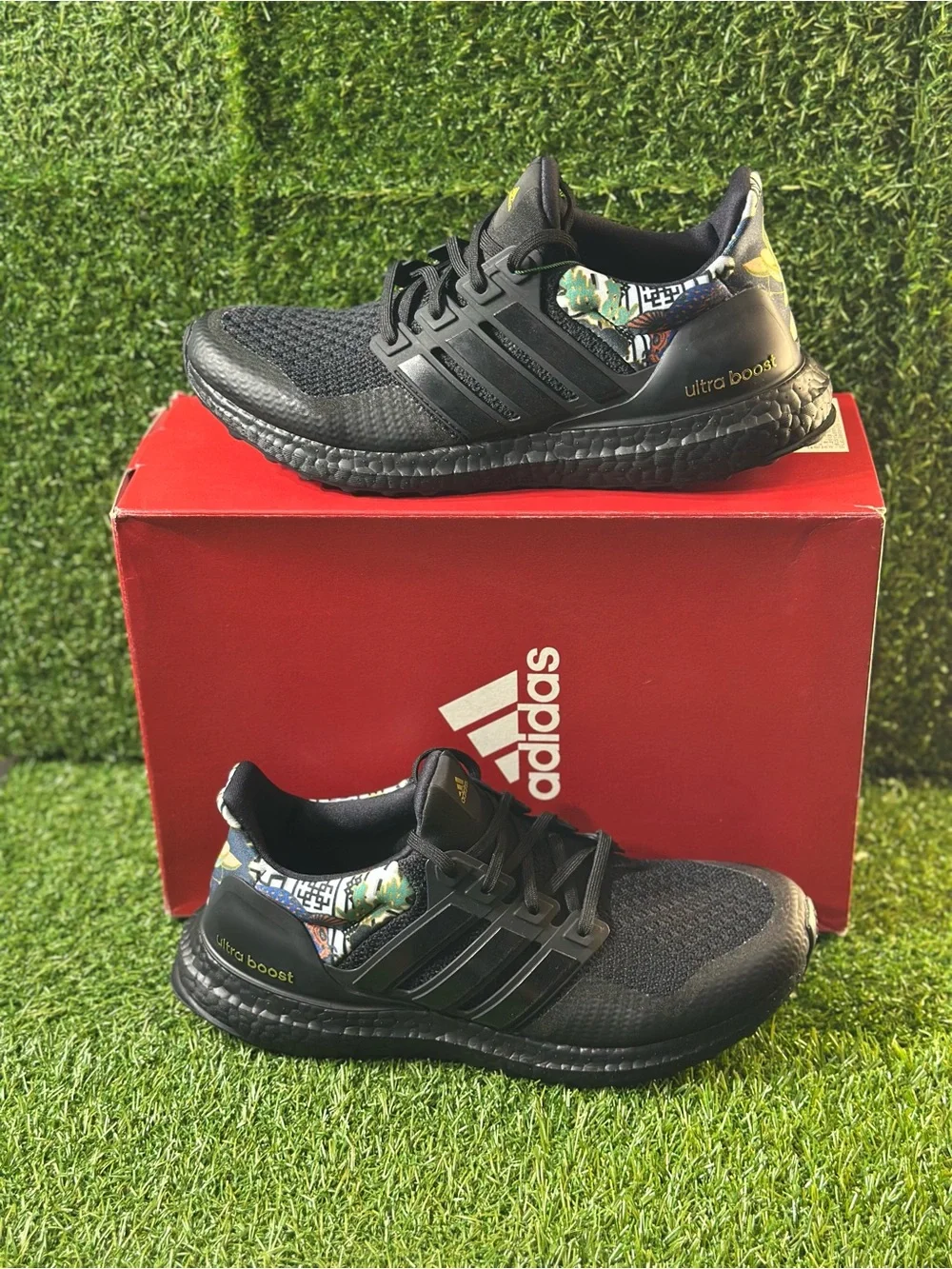 ADIDAS ULTRABOOST DNA , SIZE 7 MENS , COLOR:CORE BLACK/ GOLD METALLIC, NEW
